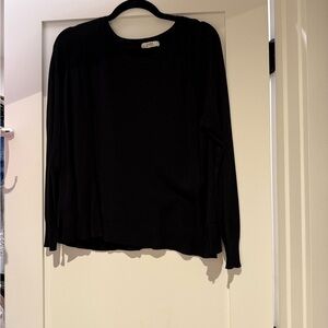 Zara Women's Classic Black Crew Neck Sweater